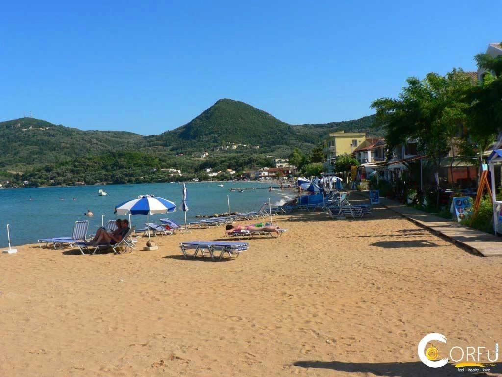 Georgia Beach Apartments Mesongí Esterno foto